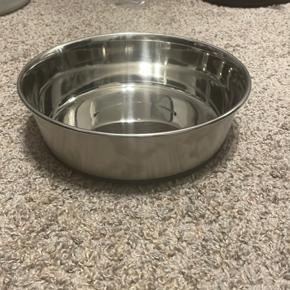 Stainless steel dog bowl with rubber non-slip base. Size large. lightly used
